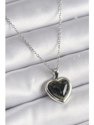 316L Çelik Gümüş Renk Yeşil Mineli Kalp Model Kadın Kolye