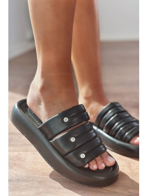 Laursa Mat Deri Taş Detaylı Kadın Terlik Siyah