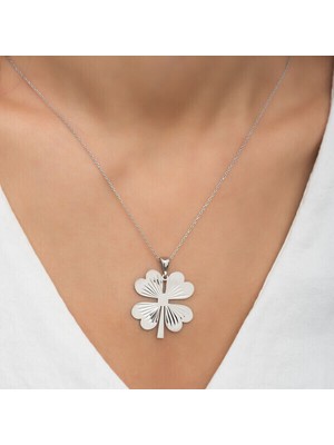 Dört Yaprak Yonca  925 Ayar Gümüş Kadın Kolye