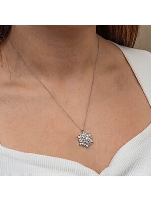 Kartaneli Lotus Çiçegi 925 Ayar Gümüş Kadın Kolye