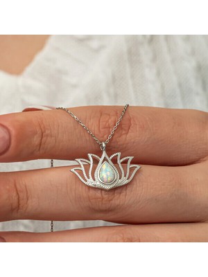 Opal Taşlı Lotus 925 Ayar Gümüş Kadın Kolye