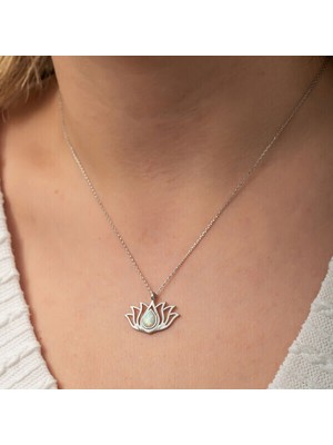 Opal Taşlı Lotus 925 Ayar Gümüş Kadın Kolye