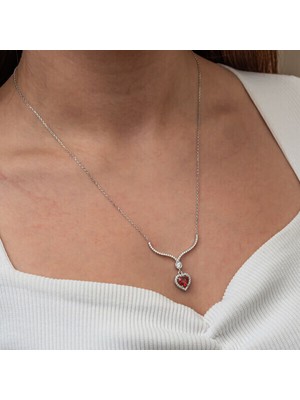 Kristal Zirkon Taşlı Kalp 925 Ayar Gümüş Kadın Kolye