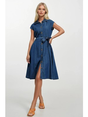 Hazelin Kadın Denim Kısa Kollu Boydan Düğmeli Beli Kuşaklı Kot Gömlek Elbise HZL22S-BD121761