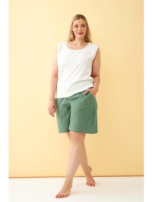 Akbeniz Kadın Yeşil Rahat Kalıp Büyük Beden Cepli Şort