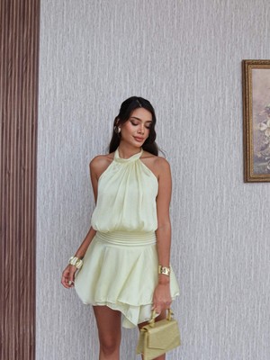Sırtı Açık Eteği Volan Mini Elbise