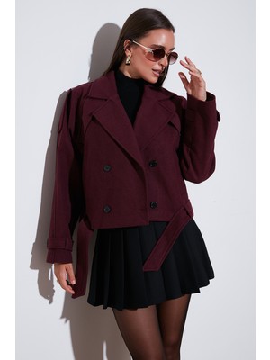 Lela Pamuklu Regular Fit Yumuşak Dokulu Kaşe Kısa Kaban Bayan Kaban 6810286