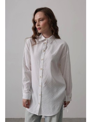 Yan Büzmeli Beyaz Tunik Gömlek