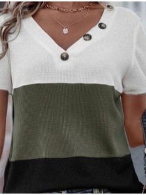 Yazın Serinliğini Tarzınızla Taşıyın: Düğmeli Waffle Bluz