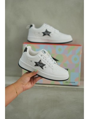 Kadın Beyaz Sneaker Günlük Rahat Spor Ayakkabı 051