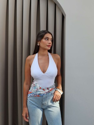Boyundan Geçmeli Dikişli Bluz