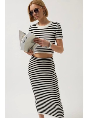 Çizgili Midi Dokulu Etek