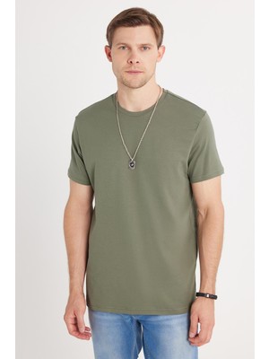Erkek Slim Fit Dar Kesim Pamuklu Yumuşak Doku Likralı Esnek Kumaş Basic Yeşil Bisiklet Yaka Tişört