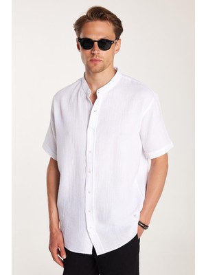 Tudors Erkek Relax Fit Rahat Kesim Oversize %100 Pamuk Müslin Kumaş Kısa Kollu Spor Hakim Yaka Beyaz Gömlek