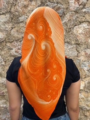 Turuncu Renkli Desenli Yazma – Pamuklu Başörtüsü Eşarp Günlük ve Özel Gün