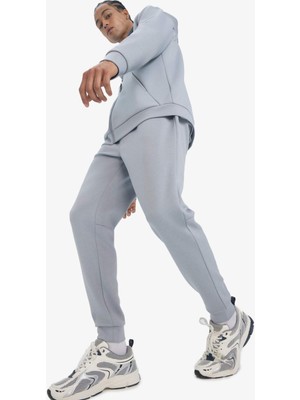 DeFacto Slim Fit Dar Kesim Standart Paça Skuba Dalgıç Kumaş Jogger Eşofman Altı Z9112AZ25AU