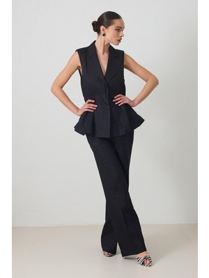Siyah %100 Keten Bel Ve Yaka Detaylı Yelek Rahat Kesim Pantolonlu Takım