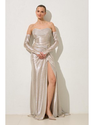 Taş Omuz ve Yakada Drape ve Bel Detaylı Uzun Abiye Elbise