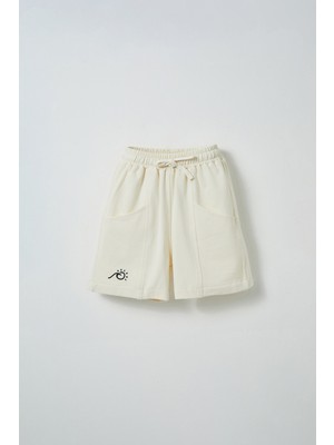 Ekru Nakış Detaylı Biyeli Şort