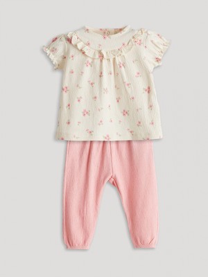 Lcw Baby Ekru Fırfırlı Çiçekli Kız Bebek Bluz ve Pantolon 2'li
