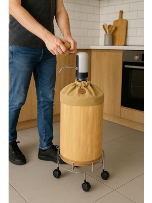 Damacana Pratik 3’lü Set – Tekerlekli Taşıma Tüpçek, Otomatik Pompa, Koruma Kılıfı