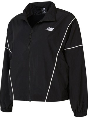 New Balance Lifestyle Kadın Mont Siyah Renkli Modern Kesim ile Şık Tasarım