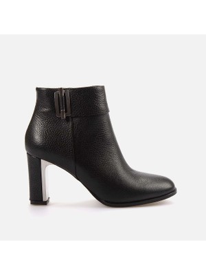 Kemal Tanca   Kadın Bot 760478