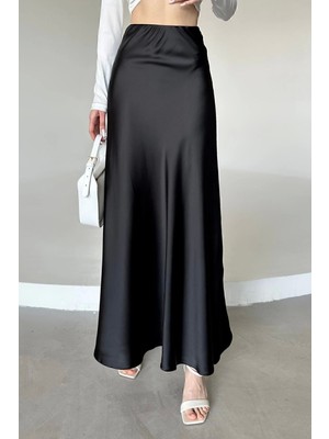 Giyim Odası Kadın Siyah Viskon Saten Maxi Boy A Line Etek Lastikli Bel ile Uzun ve Şık Tasarım