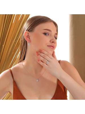 Çiçek Desenli Zirkon Taş 925 Ayar Gümüş Kadın Set