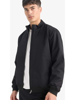 DeFacto Slim Fit Dar Kesim Dik Yaka Astarlı Fermuarlı Cepli Mevsimlik Baharlık Mont D1238AX25AU