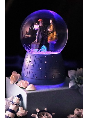 Ledli Müzikli Kar Küresi, Kış Masalı Temalı, Şık ve Işıltılı Dekorasyon Parçası