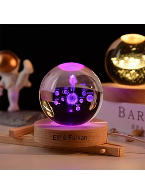 Kişiye Özel Işıklı Ahşap Kaideli Uzay Cam Küre 8cm*6cm