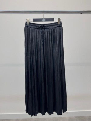 Kadın Crushlı Bağcıklı Midi Siyah Etek