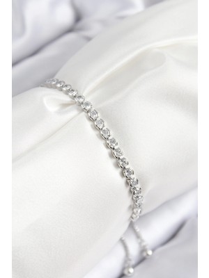 Bfs Pirinç Zirkon Taşlı Sıralı Model Gümüş Renk Asansörlü Kadın Bileklik