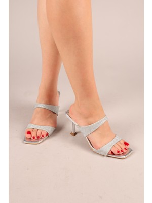 Bochum Dokulu Çift Bant Topuklu Terlik Gümüş