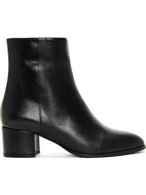 Kadın Siyah Fermuarlı Kısa Kalın Topuklu Deri Bot 25WFD160718