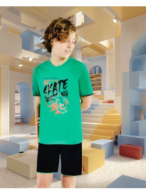 Markası 500 Erkek Çocuk Baskılı Pijama Takımı