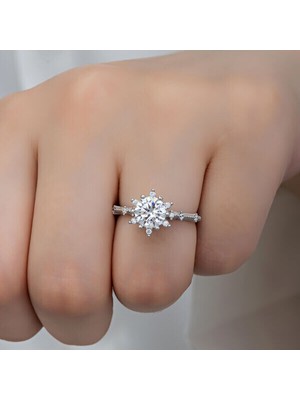 Çiçek Taşlı Baget 925 Ayar Gümüş Kadın Yüzük