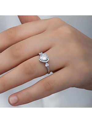 Kalpli Taşlı Baget 925 Ayar Gümüş Kadın Yüzük