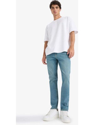 DeFacto Pedro Slim Fit Dar Kalıp Normal Bel Dar Paça Jean Pantolon F2928AX25AU