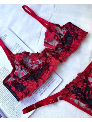 Kadın Çiçekli Dantel Sütyen Takımı