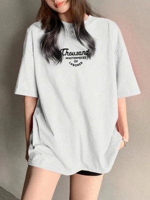 Runiquehome Thousand Baskılı Oversize Bisiklet Yaka T-Shirt - Beyaz