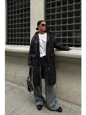 Runiquehome Fermuar ve Kapşonlu Uzun Kapitone Mont 7062