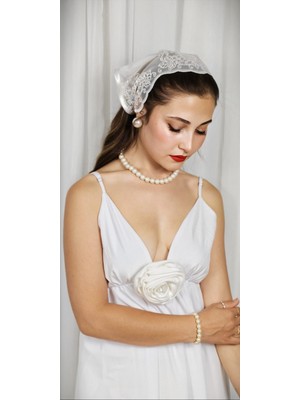 Betty Bands Dantel Beyaz Bandana – Vintage Duvak , Şal , Fular