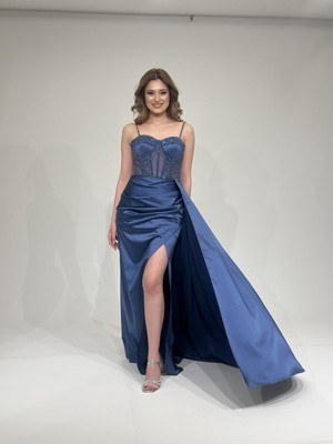 Kaleiçi Yıldızlar İndigo Önü Transparan Yırtmaç Detaylı Taş İşlemeli Abiye Elbise APN1078