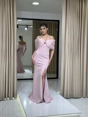 Kaleiçi Yıldızlar Pudra Kayık Yaka İp Askılı Krep Kumaş Yırtmaç Detaylı Balık Abiye Elbise EN5201