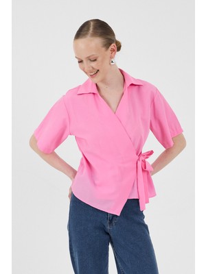 Şeker Pembe Kısa Kol Yan Bağlama Detaylı Bluz 8095A