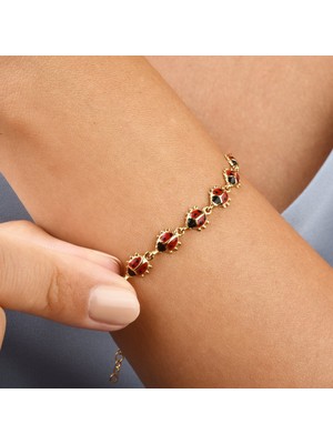 14 Ayar Altın Kaplama Mineli Uğur Böceği Bağlantılı Gümüş Bileklik - BE00100