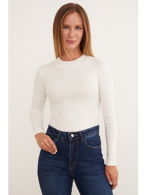 Fitilli Dik Yaka Çıtçıtlı Body