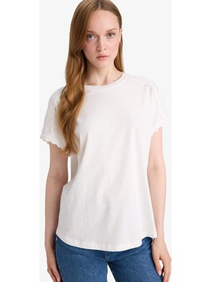 DeFacto %100 Pamuk Regular Fit Flamlı Tişört F6480AX25HS